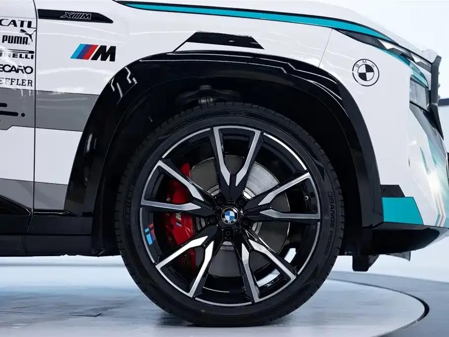 BMW XM 2023 50e — миниатюра 24