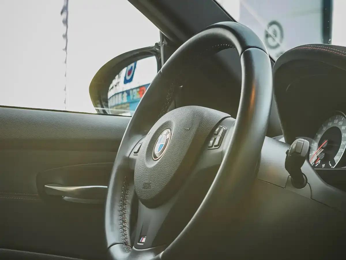 2011 BMW 1 Series M Coupe — миниатюра 6