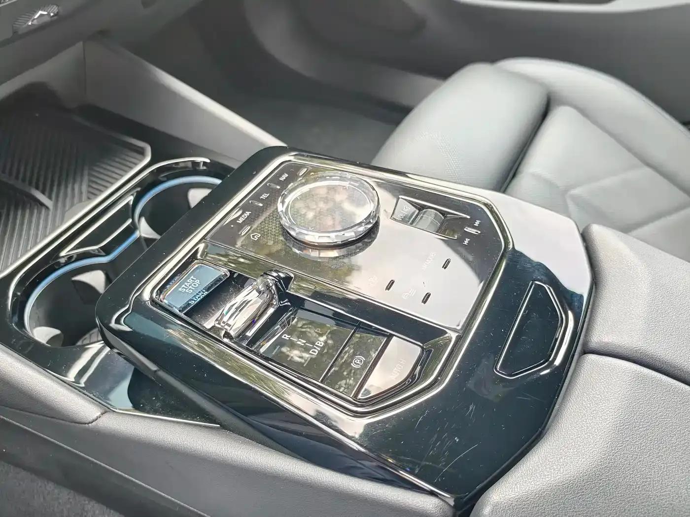 2024 BMW i5 M60 xDrive M60 — миниатюра 13