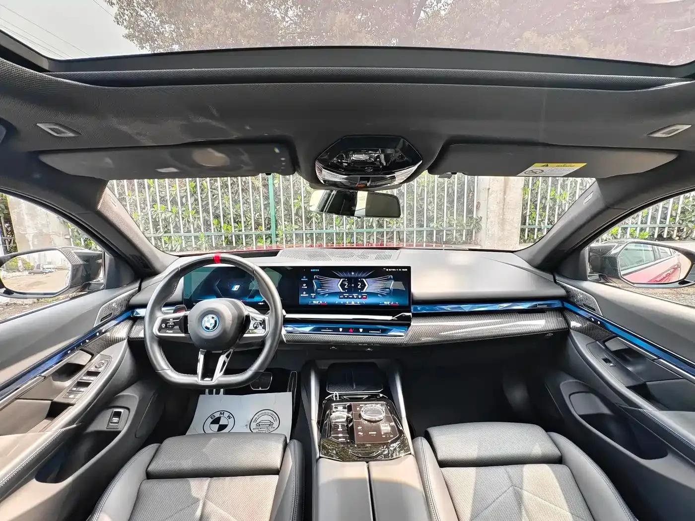 2024 BMW i5 M60 xDrive M60 — миниатюра 17