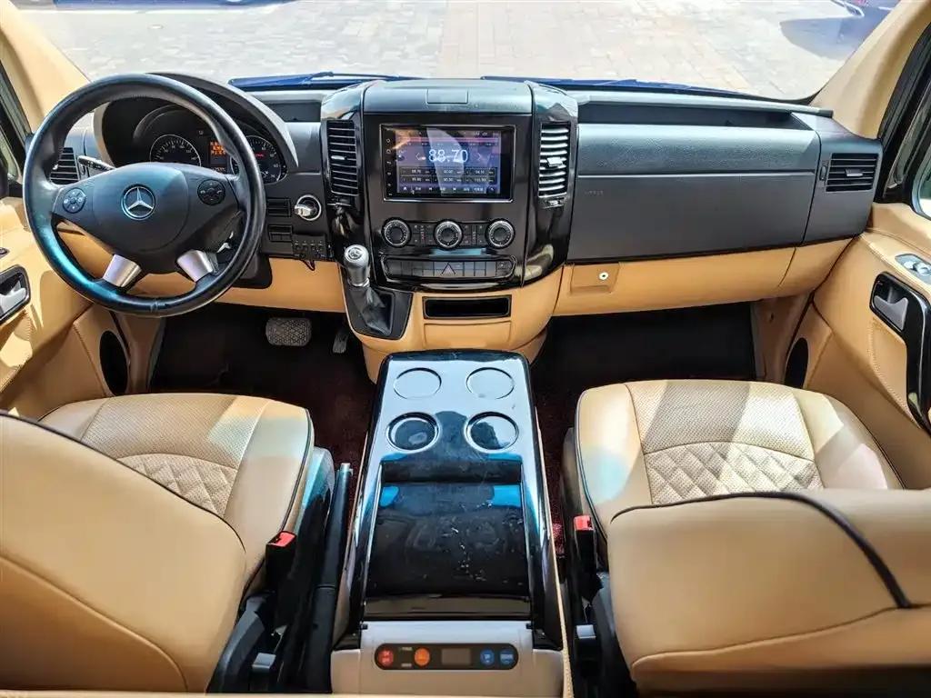 2017 Sprinter 3.5L Automatic — миниатюра 17