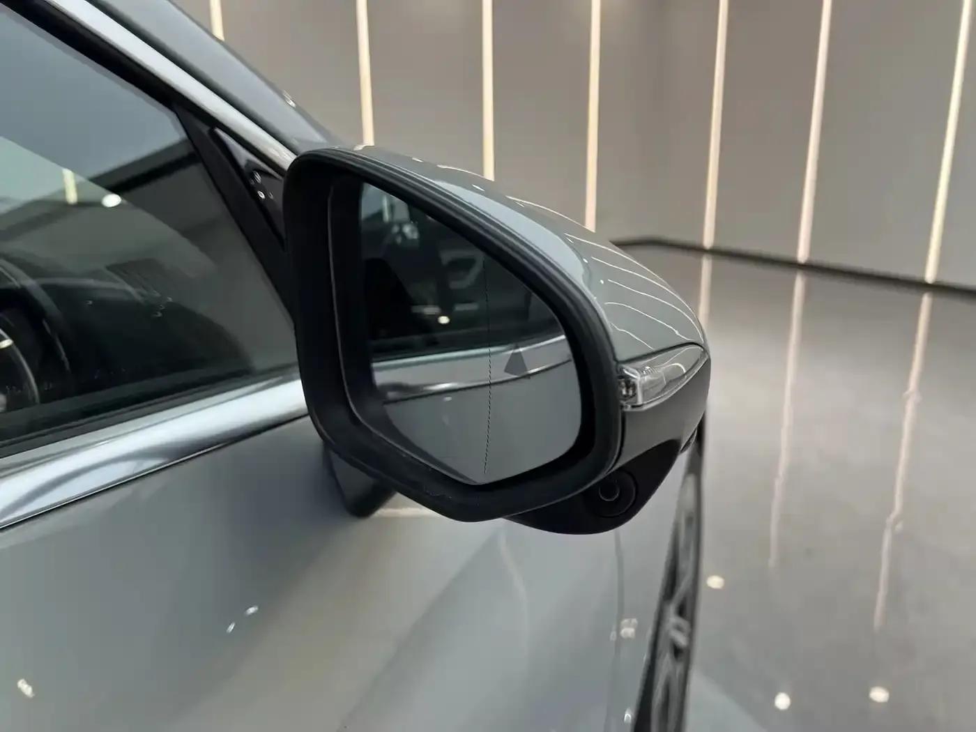 Mercedes-Benz CLA PHEV 2025 300L Extended Range Version — миниатюра 11