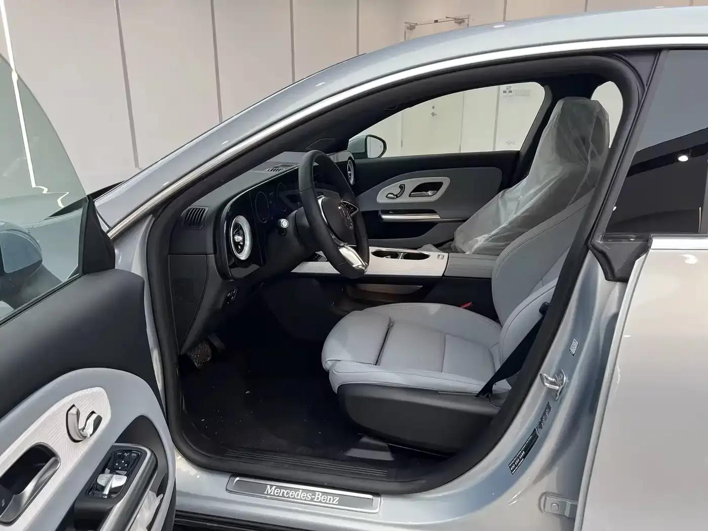 Mercedes-Benz CLA PHEV 2025 300L Extended Range Version — миниатюра 6