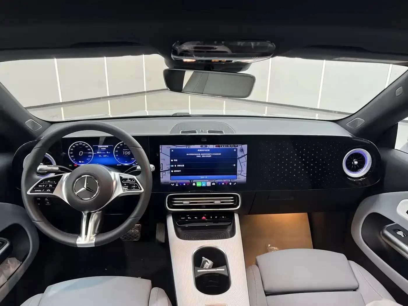 Mercedes-Benz CLA PHEV 2025 300L Extended Range Version — миниатюра 8