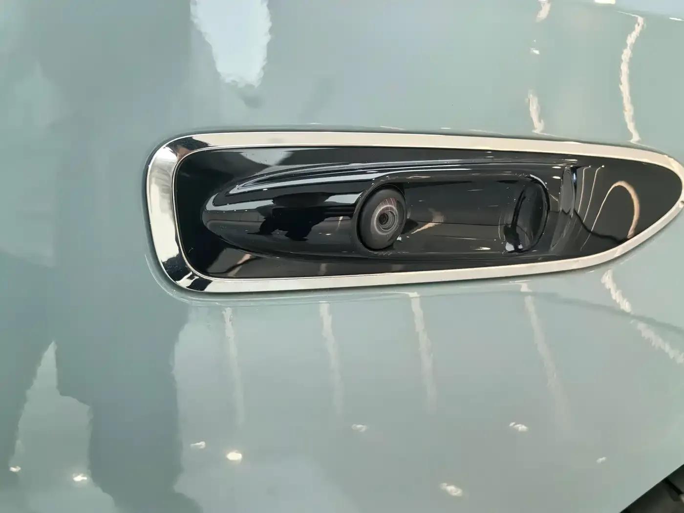 Mercedes-Benz CLA PHEV 2025 300L Extended Range Intelligent Edition — миниатюра 15