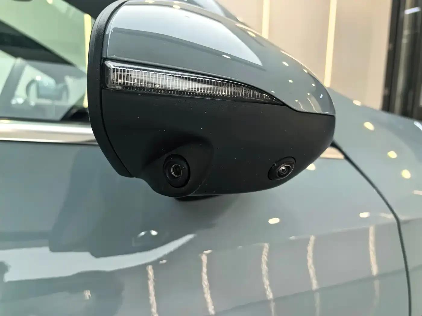 Mercedes-Benz CLA PHEV 2025 300L Extended Range Intelligent Edition — миниатюра 16