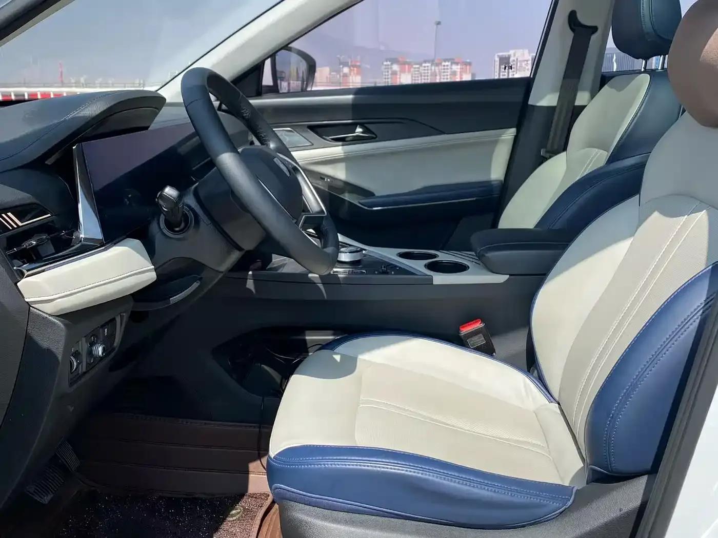 Sihao X8 PLUS 2023 1.5TGDI DCT Smart Home Edition 6-seater — миниатюра 7