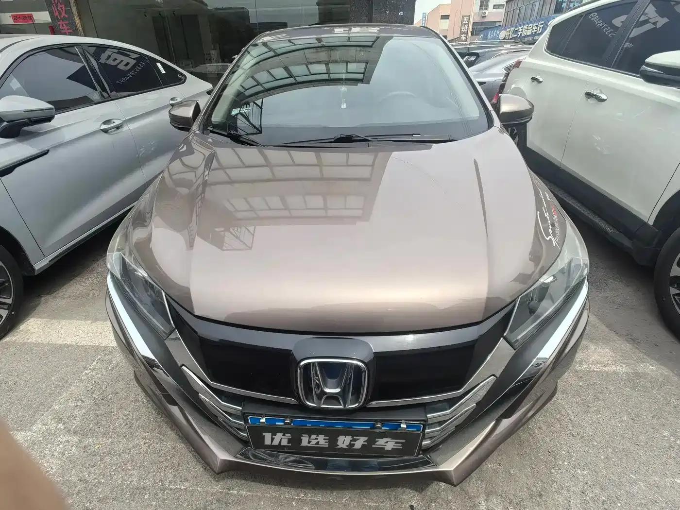 2017 Honda Crider 1.5L CVT Comfort Edition — миниатюра 3