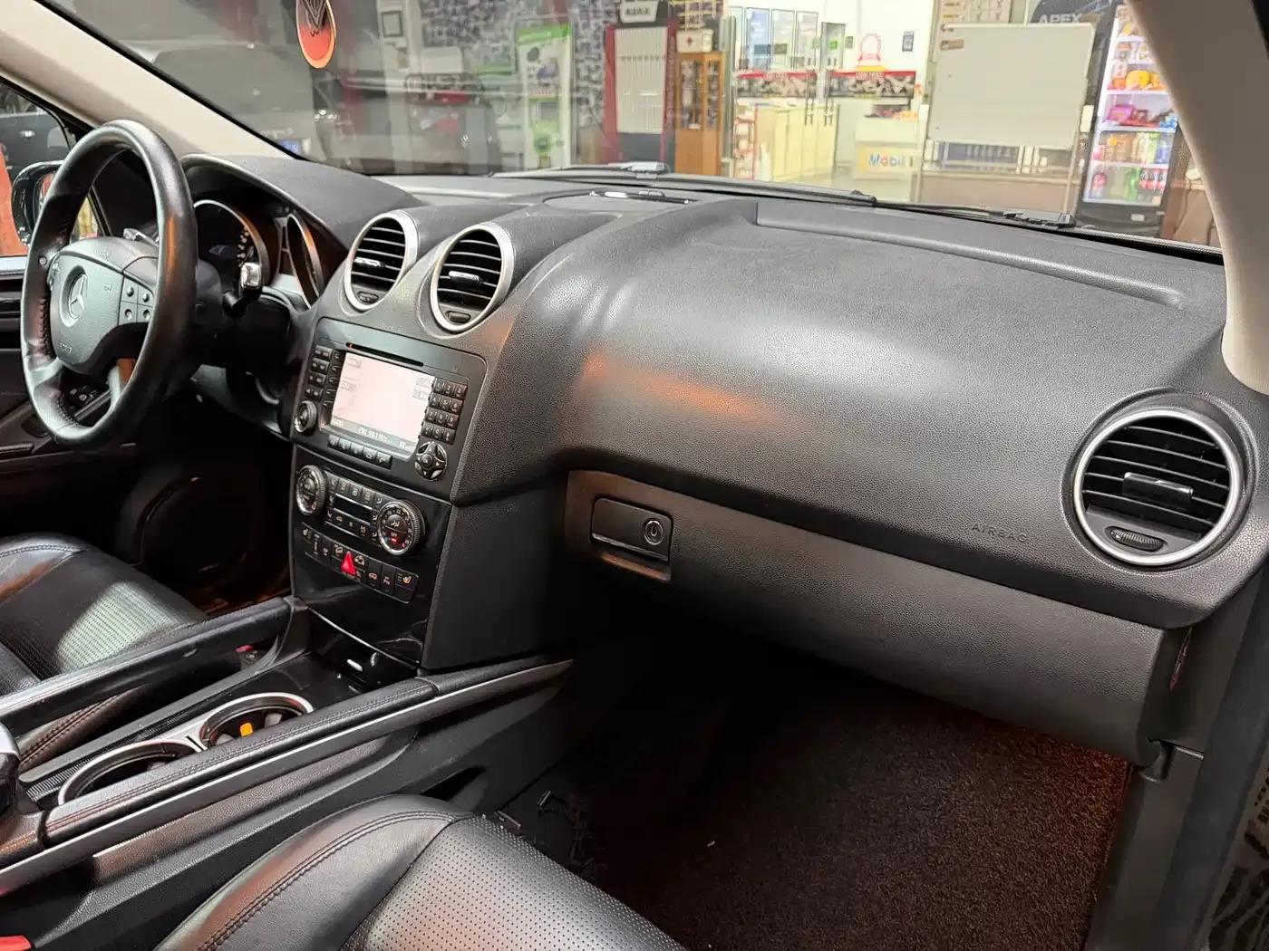 2007 Mercedes-Benz M-Class AMG ML 63 — миниатюра 14