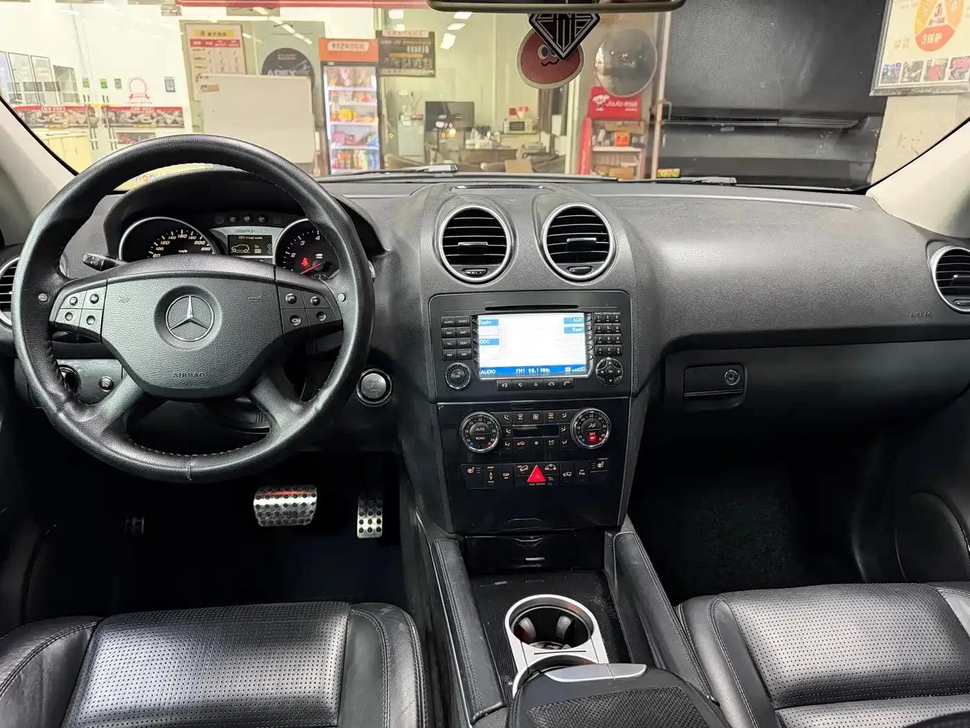 2007 Mercedes-Benz M-Class AMG ML 63 — миниатюра 7