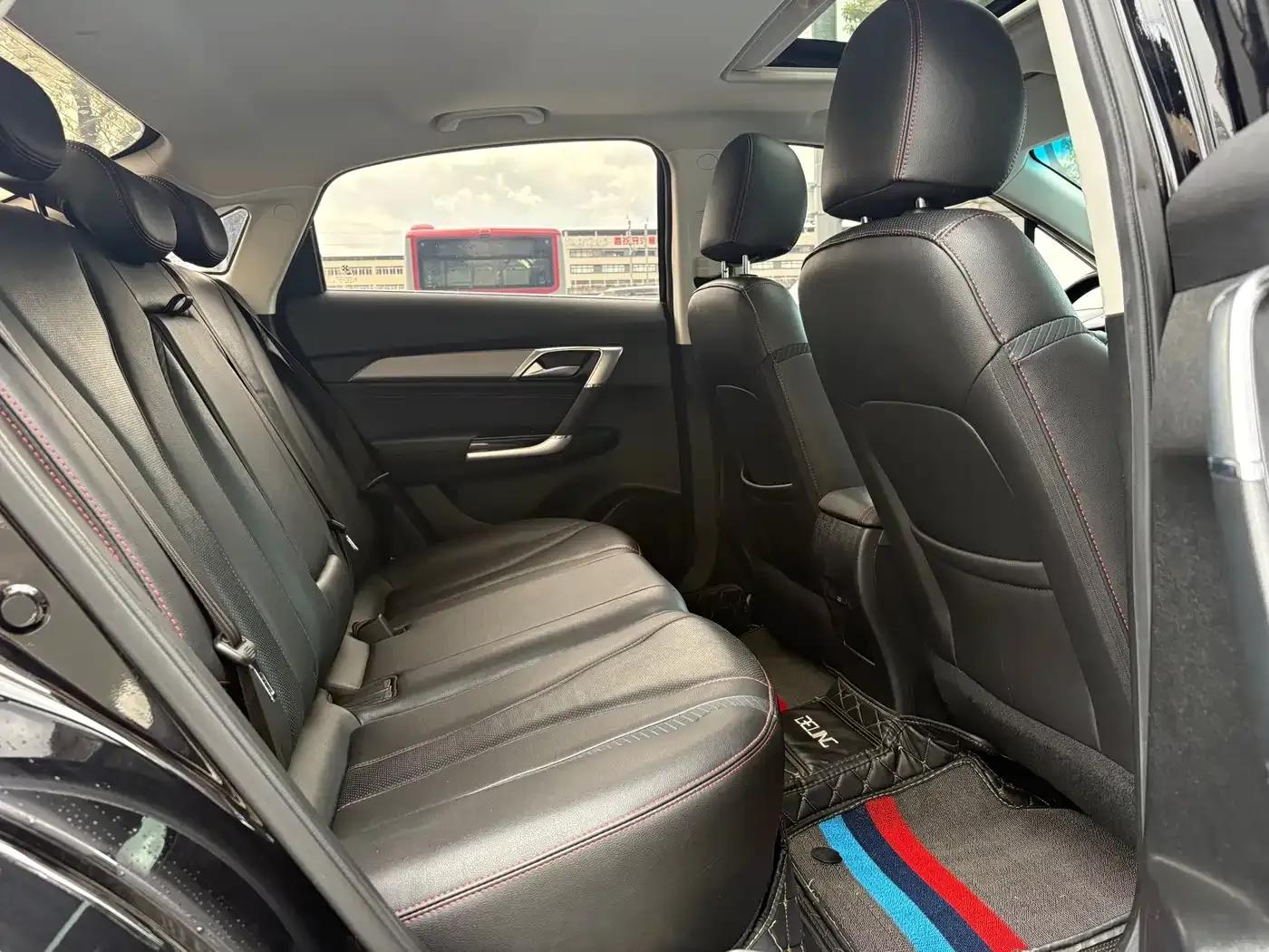 Beijing U5 2020 1.5T CVT Deluxe Edition (National VI Emission Standard) — миниатюра 8
