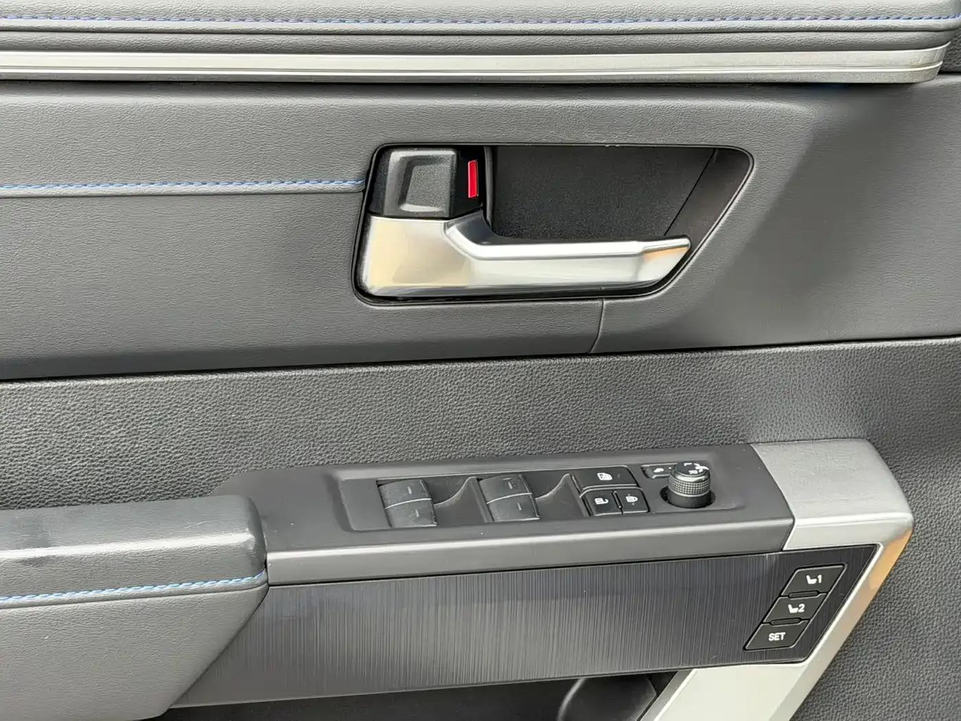 2023 Sequoia 3.5L US Spec — миниатюра 22