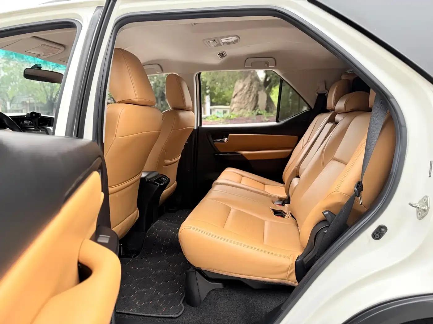 Fortuner 2016 2.7L Middle East Edition — миниатюра 11