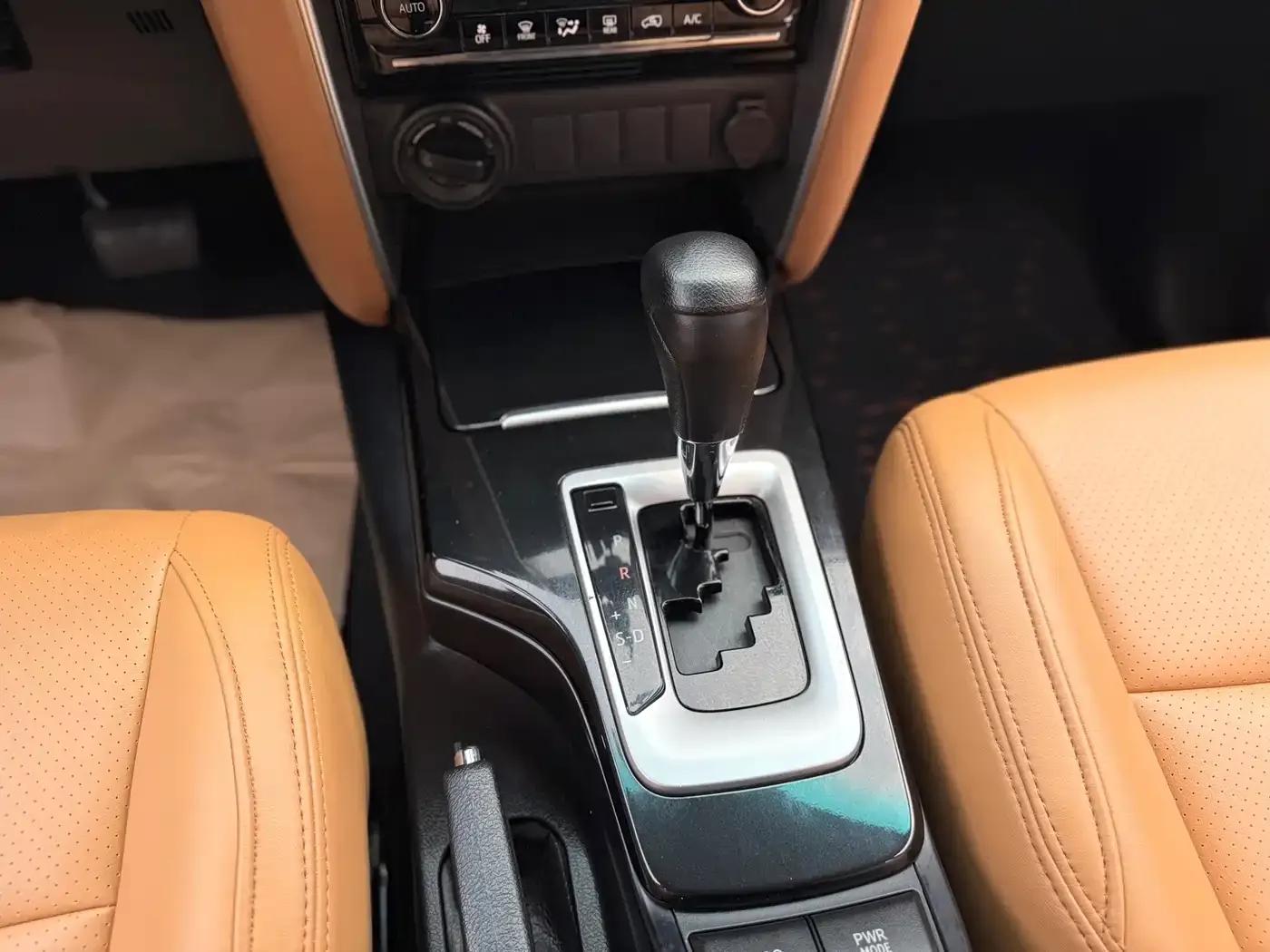 Fortuner 2016 2.7L Middle East Edition — миниатюра 16