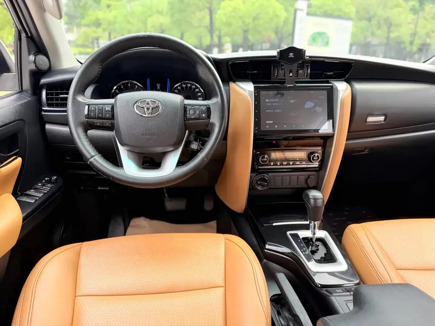 Fortuner 2016 2.7L Middle East Edition — миниатюра 18