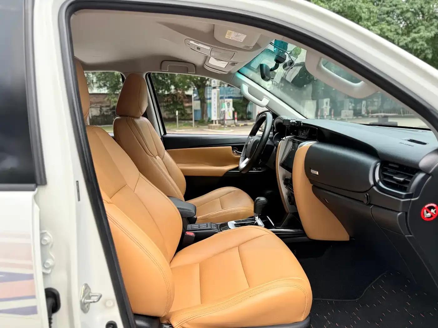Fortuner 2016 2.7L Middle East Edition — миниатюра 20