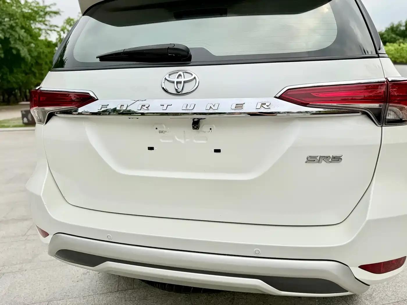 Fortuner 2016 2.7L Middle East Edition — миниатюра 25