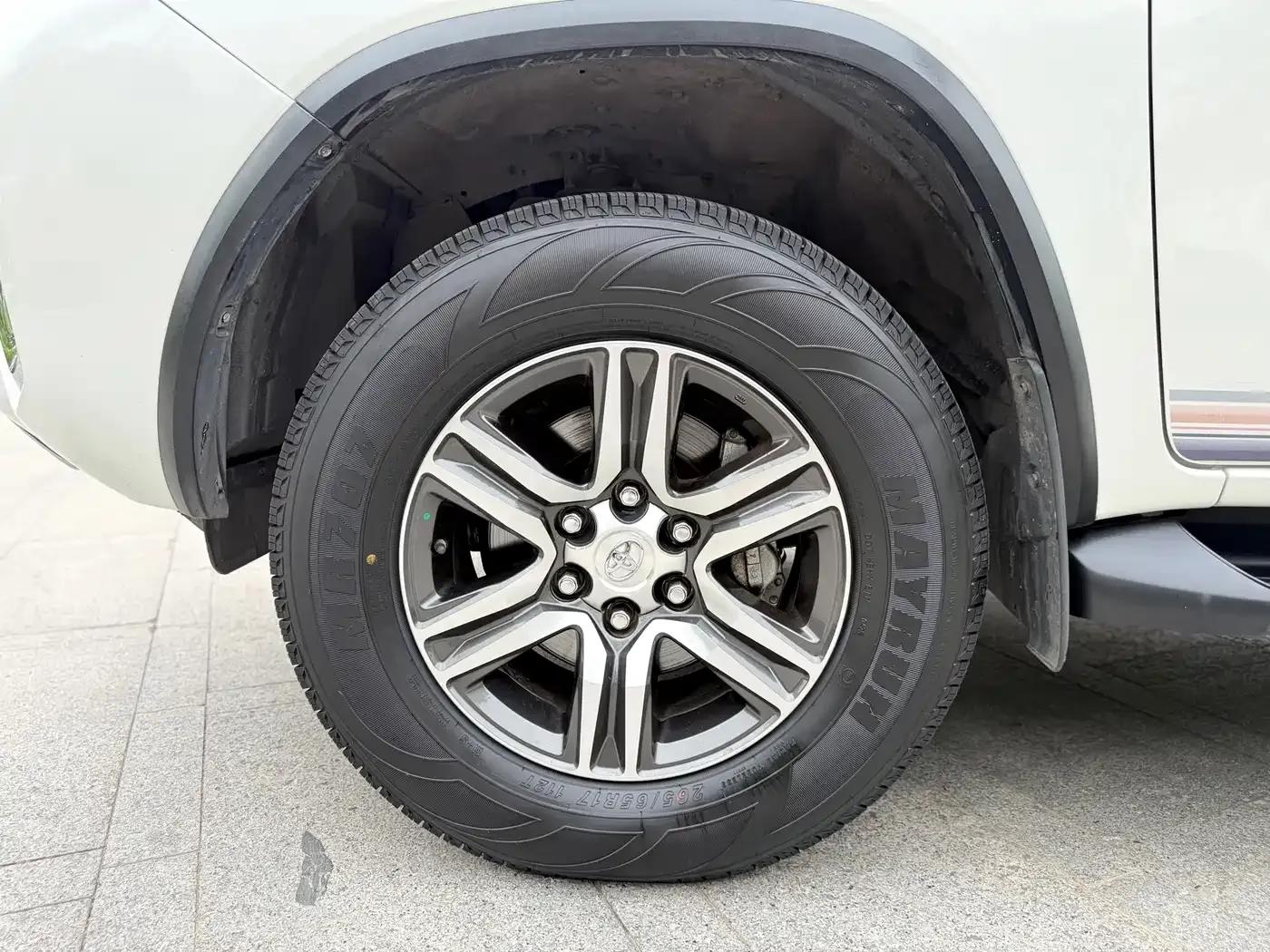 Fortuner 2016 2.7L Middle East Edition — миниатюра 28