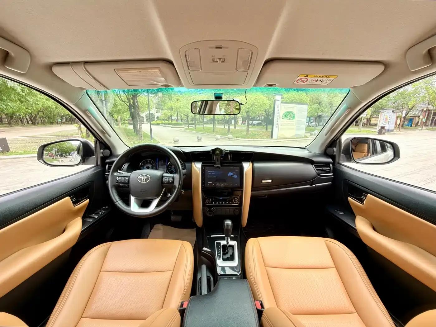 Fortuner 2016 2.7L Middle East Edition — миниатюра 8