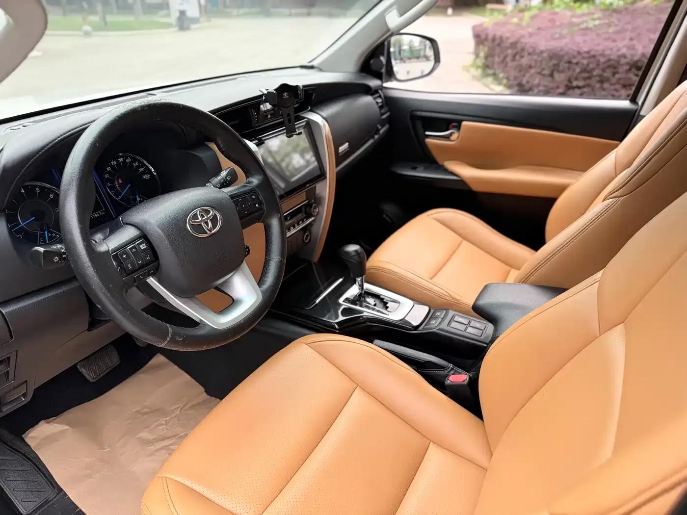 Fortuner 2016 2.7L Middle East Edition — миниатюра 10