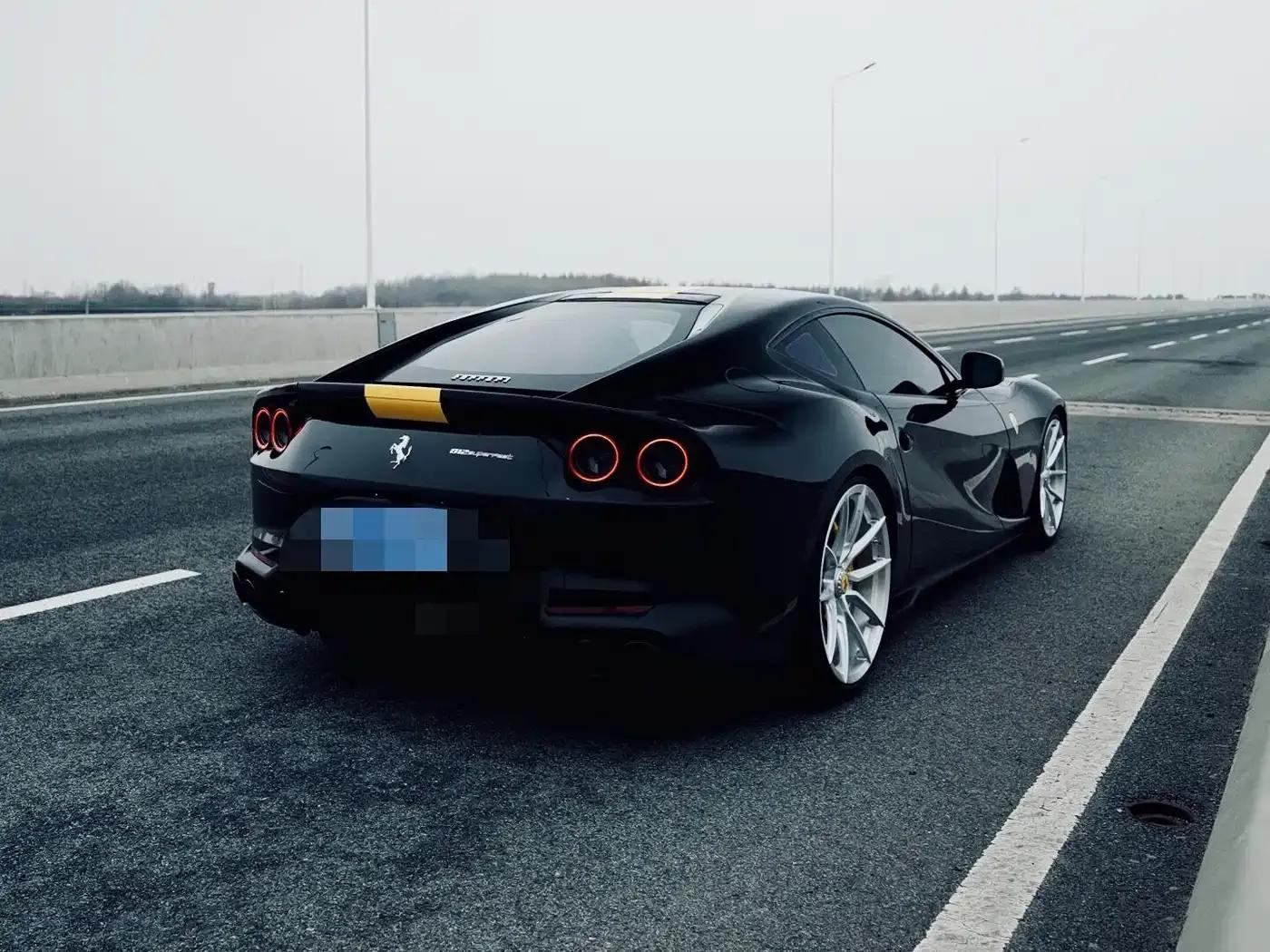 Ferrari 812 2017 6.5L Superfast — миниатюра 6