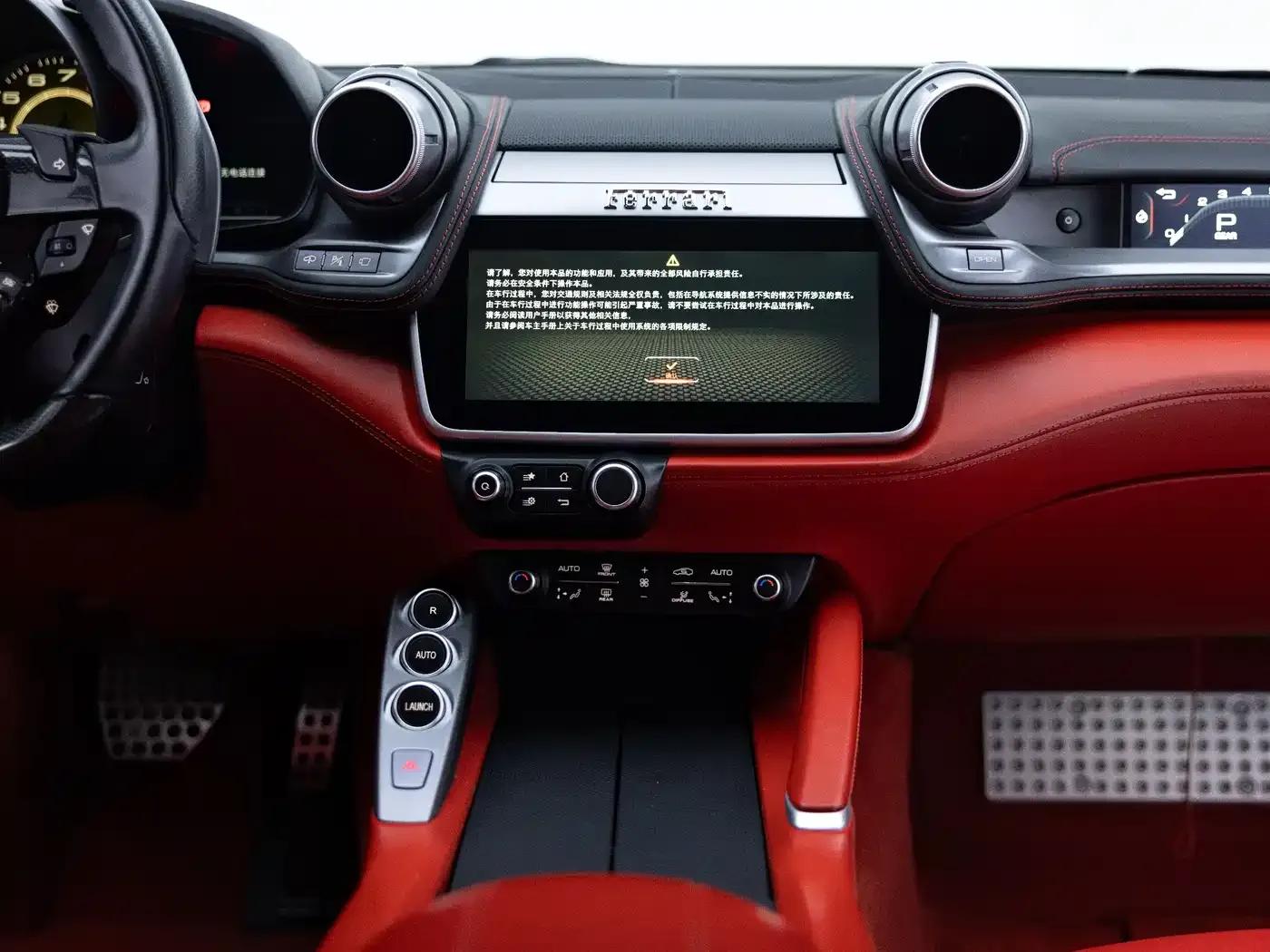 2017 GTC4Lusso 3.9T V8 — миниатюра 16