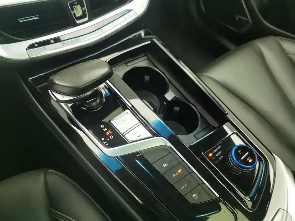 Geely Borui New Energy 2018 1.5T PHEV Elite Edition — миниатюра 13