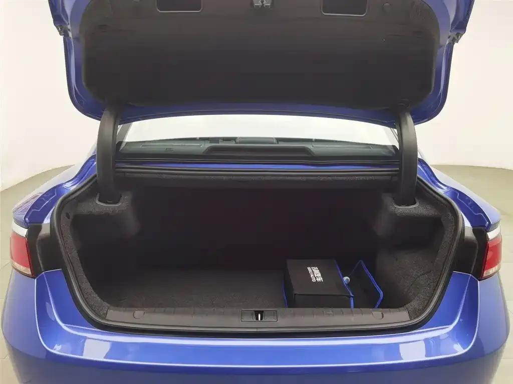 Geely Borui New Energy 2018 1.5T PHEV Elite Edition — миниатюра 16