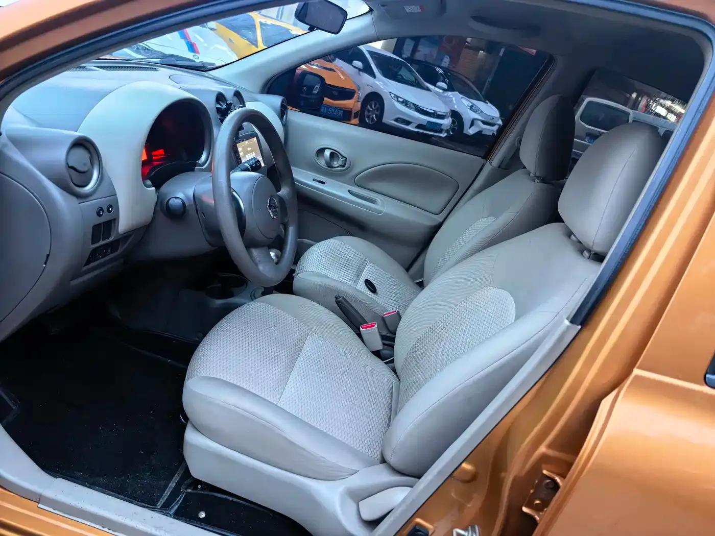 March 2015 1.5L Automatic Easy Smart Edition — миниатюра 3