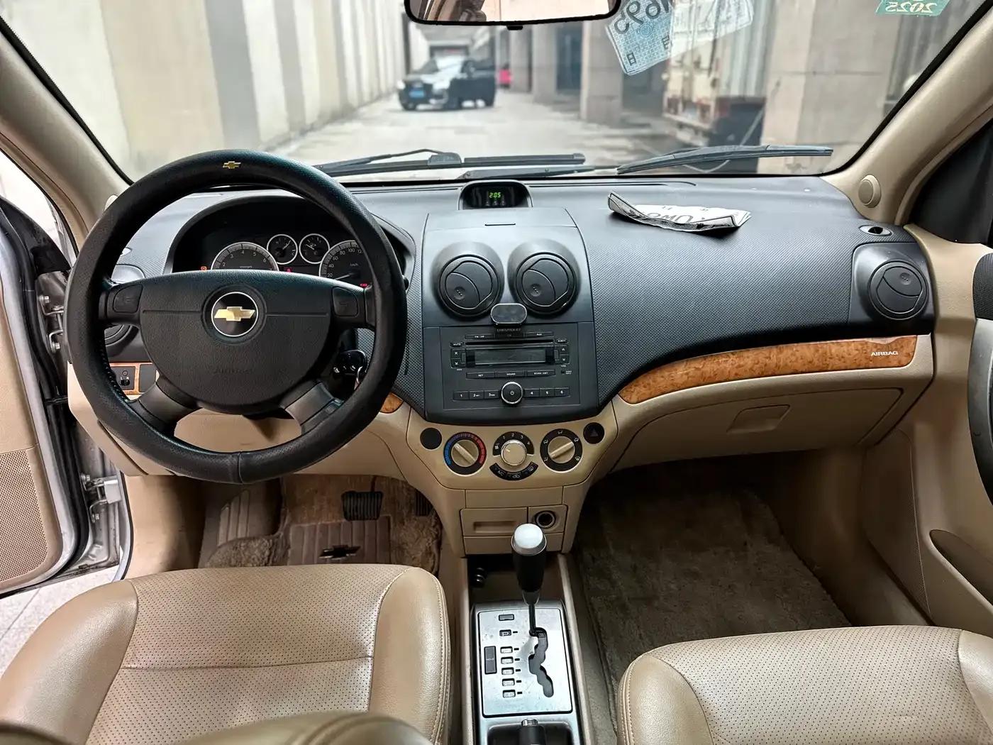 Chevrolet Aveo 2010 1.6AT Style Edition — миниатюра 9