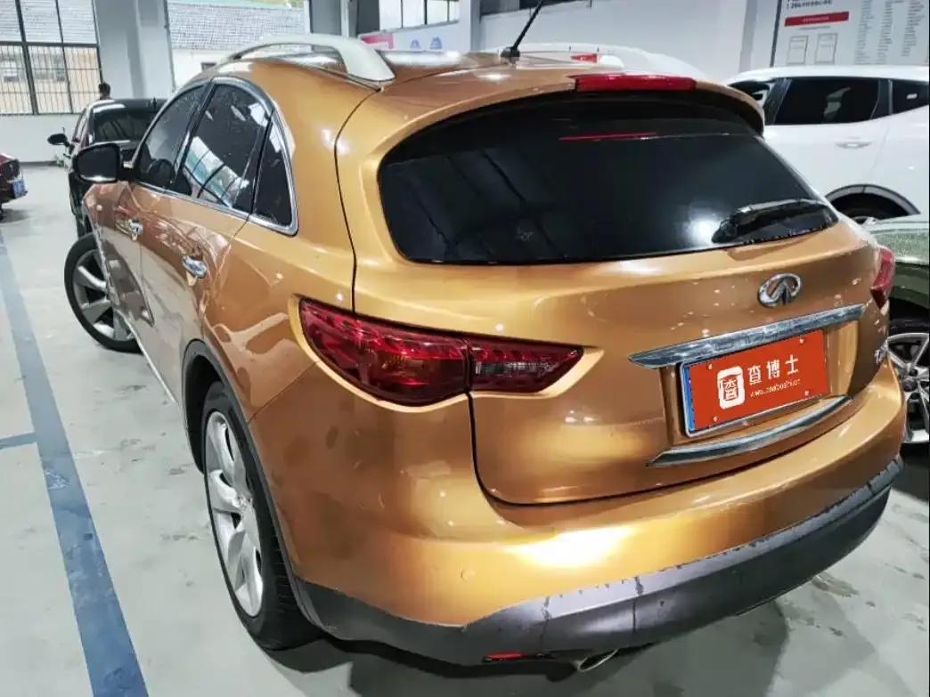 Infiniti QX70 2013 3.7L Standard Edition — миниатюра 4