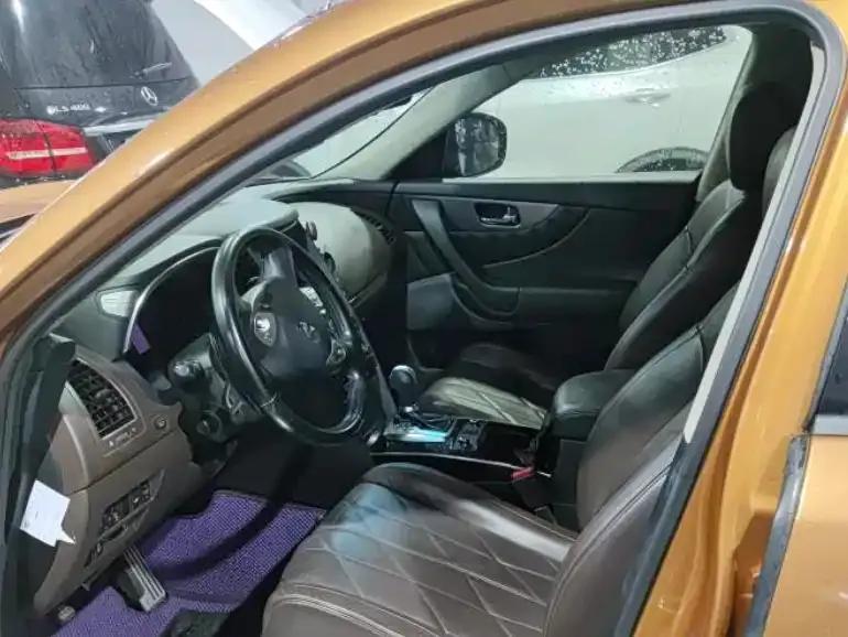 Infiniti QX70 2013 3.7L Standard Edition — миниатюра 9