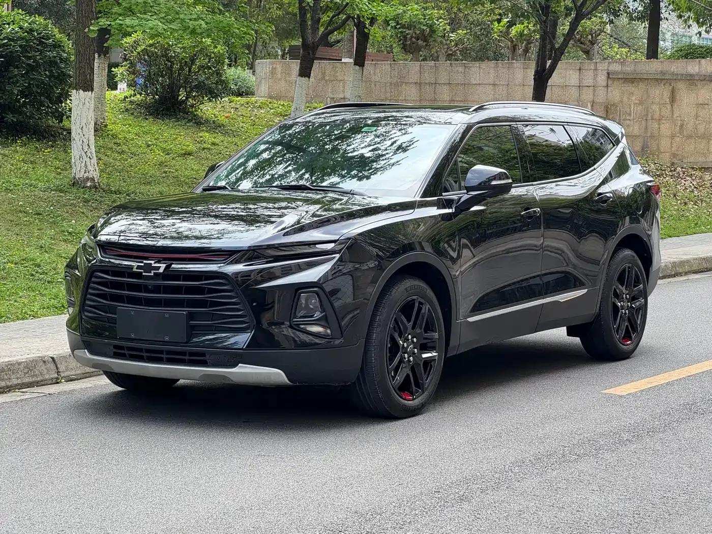 2022 Chevrolet Blazer Mild Hybrid 650T Redline 7-Seater Thunder Edition — миниатюра 1