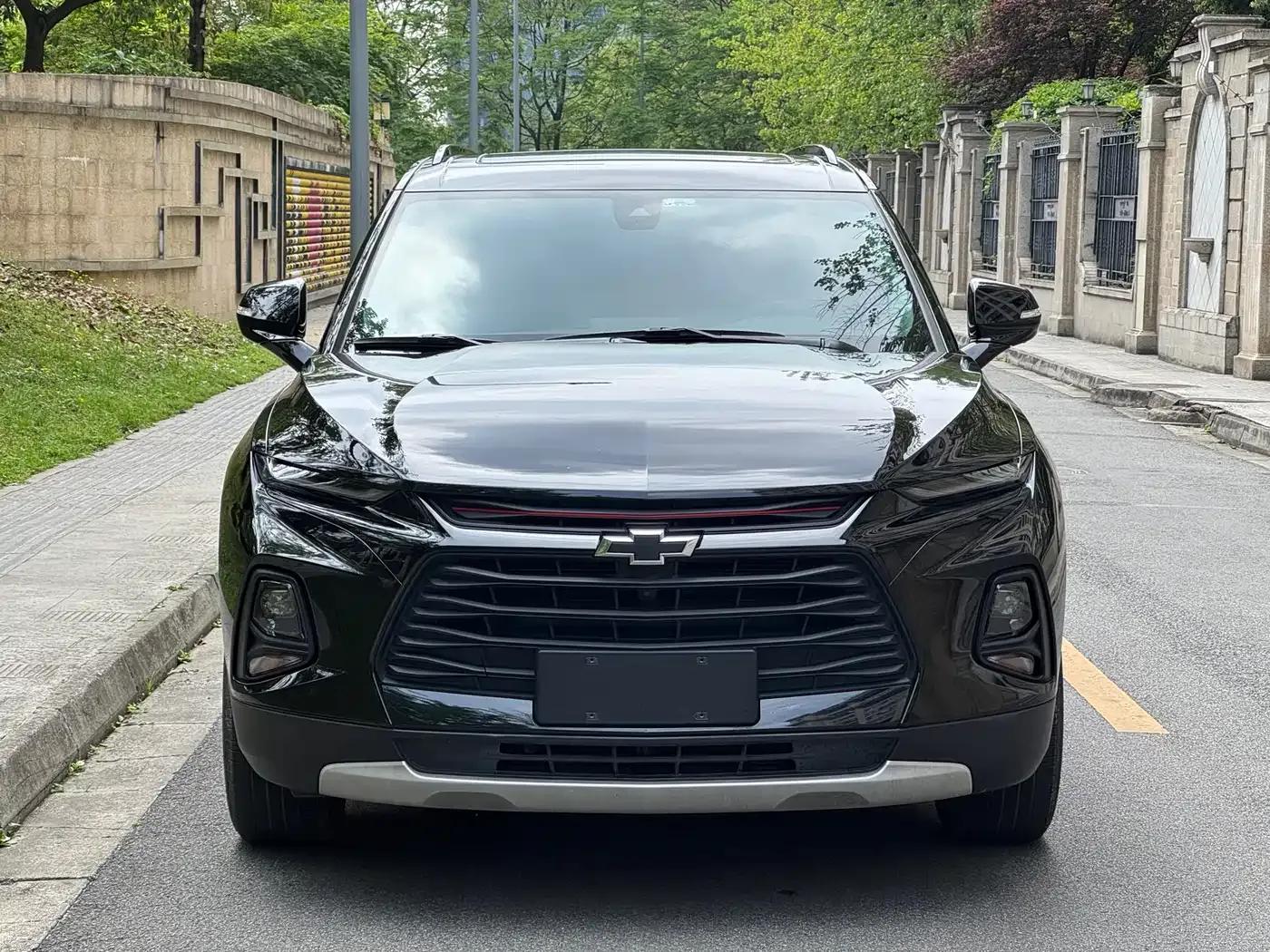 2022 Chevrolet Blazer Mild Hybrid 650T Redline 7-Seater Thunder Edition — миниатюра 2