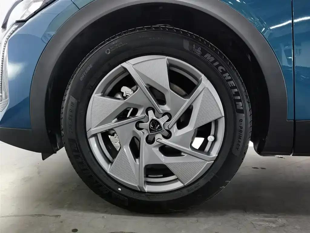 Peugeot 408X 2023 Gravity Edition — миниатюра 17