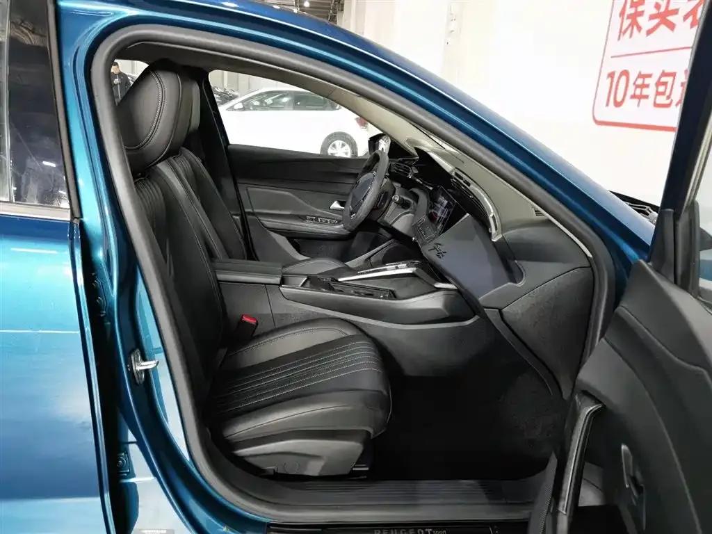 Peugeot 408X 2023 Gravity Edition — миниатюра 23
