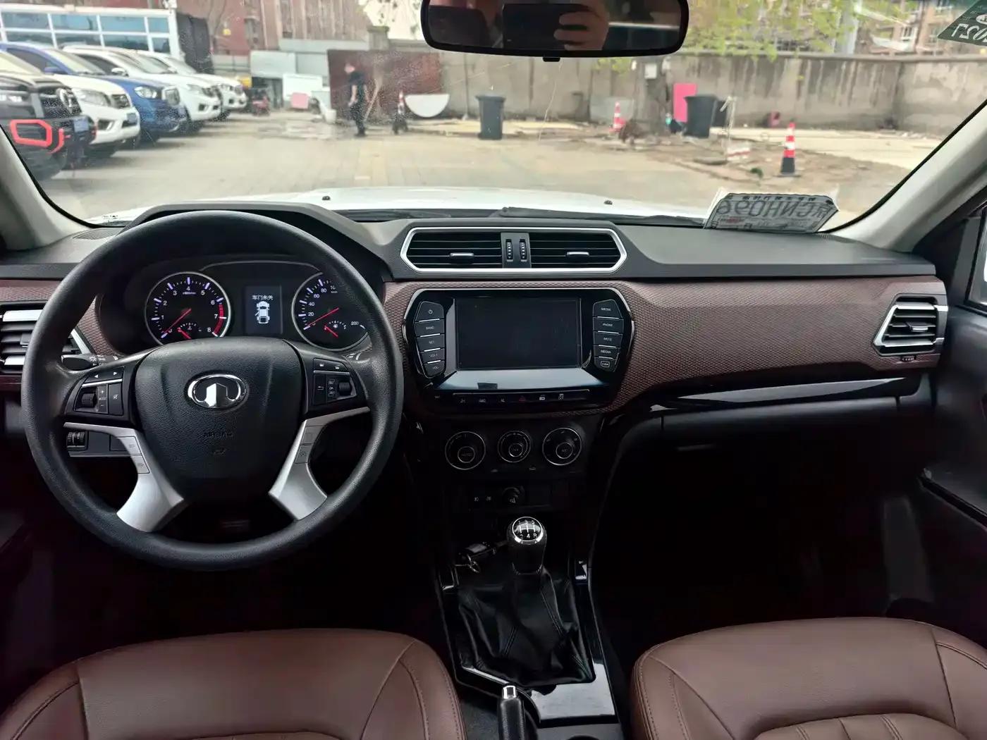 Wingle 6 2017 2.4L Gasoline 4WD Elite 4G69 — миниатюра 8