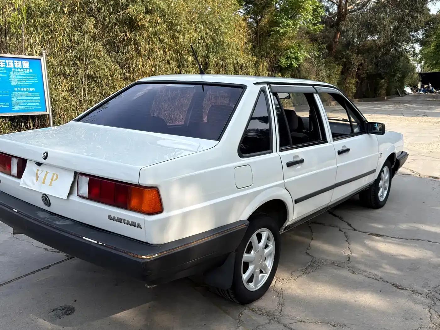 Santana Classic 2009 Model 1.8 Manual — миниатюра 10