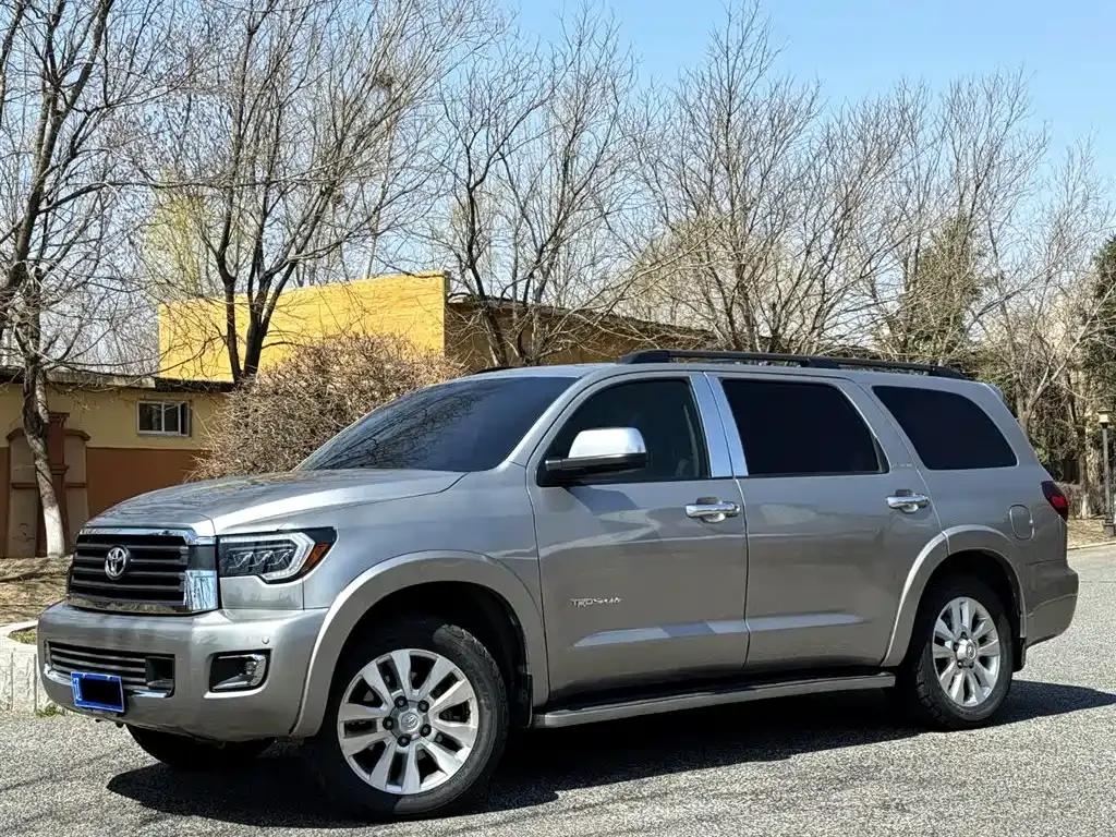2014 Sequoia 5.7L Automatic — миниатюра 3
