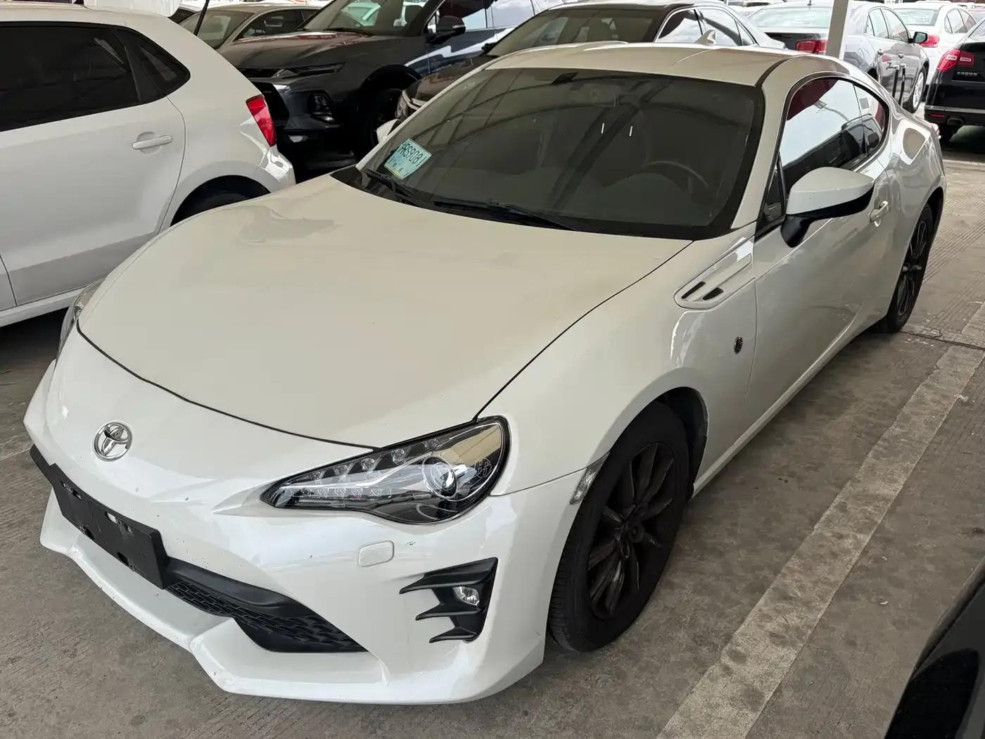 Toyota 86 2019 2.0L Manual Deluxe Edition — миниатюра 1