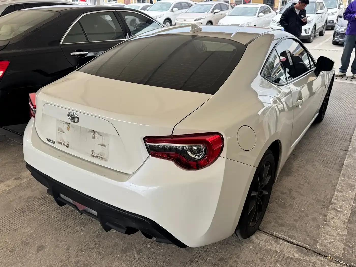 Toyota 86 2019 2.0L Manual Deluxe Edition — миниатюра 2