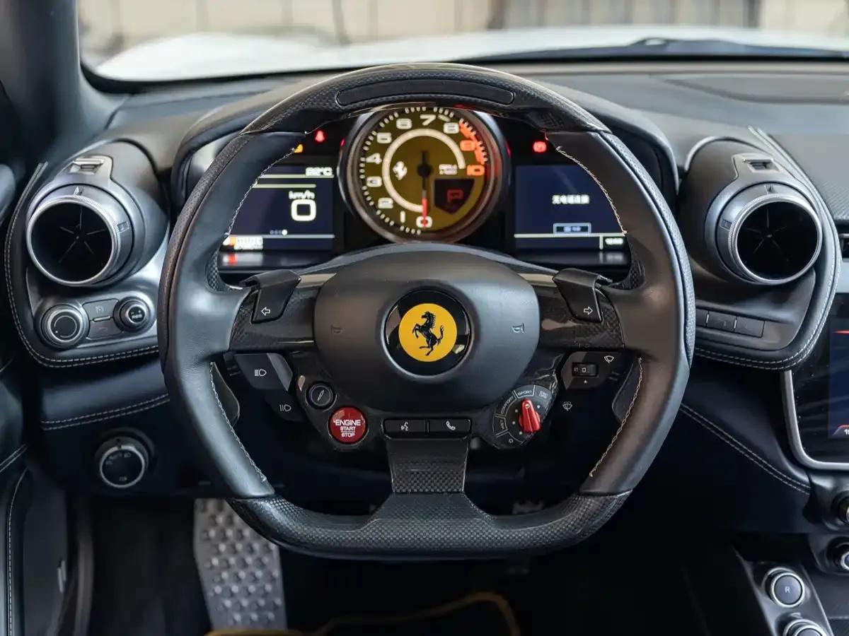 2016 GTC4Lusso 6.3L V12 — миниатюра 11