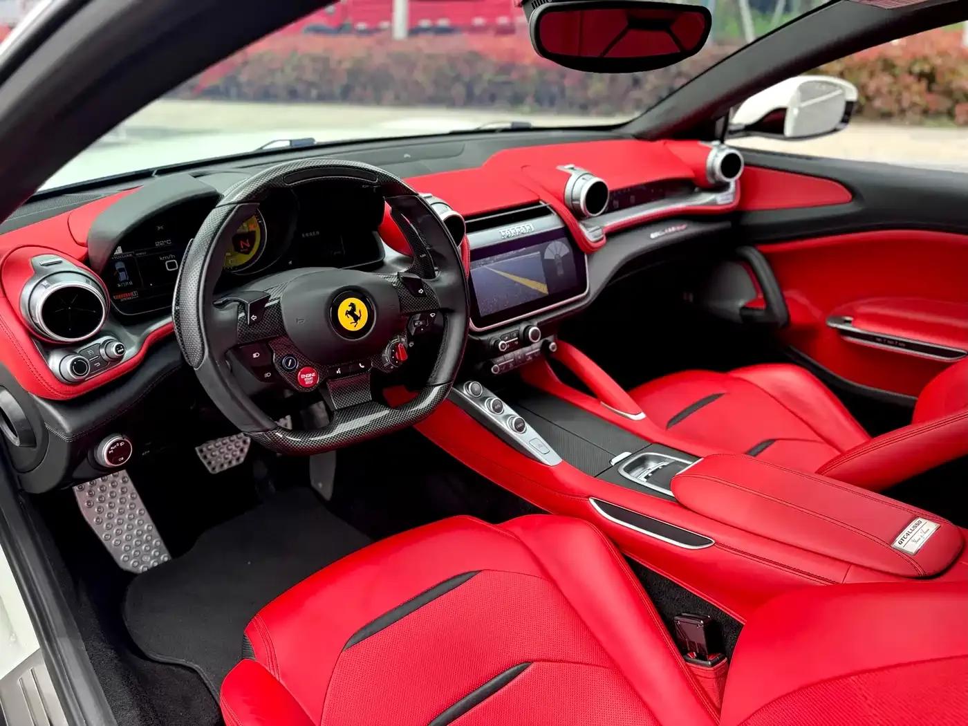 2016 GTC4Lusso 6.3L V12 — миниатюра 4