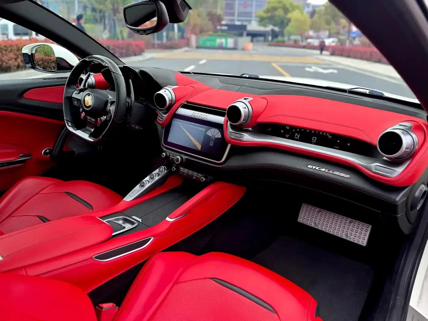 2016 GTC4Lusso 6.3L V12 — миниатюра 6