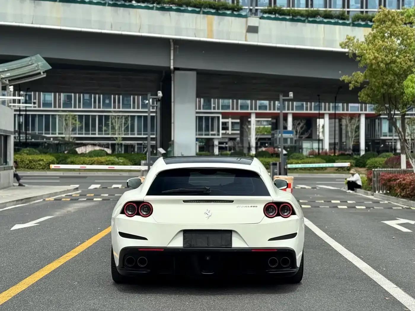 2016 GTC4Lusso 6.3L V12 — миниатюра 8