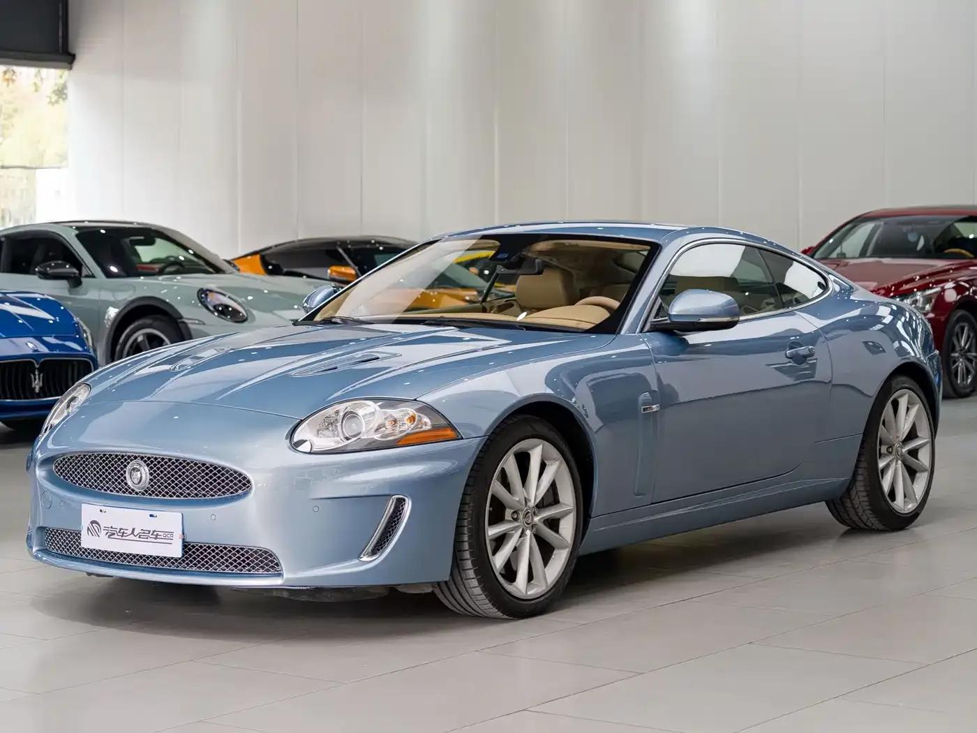 2009 Jaguar XK R 5.0L V8 Supercharged Hardtop Coupe — миниатюра 1
