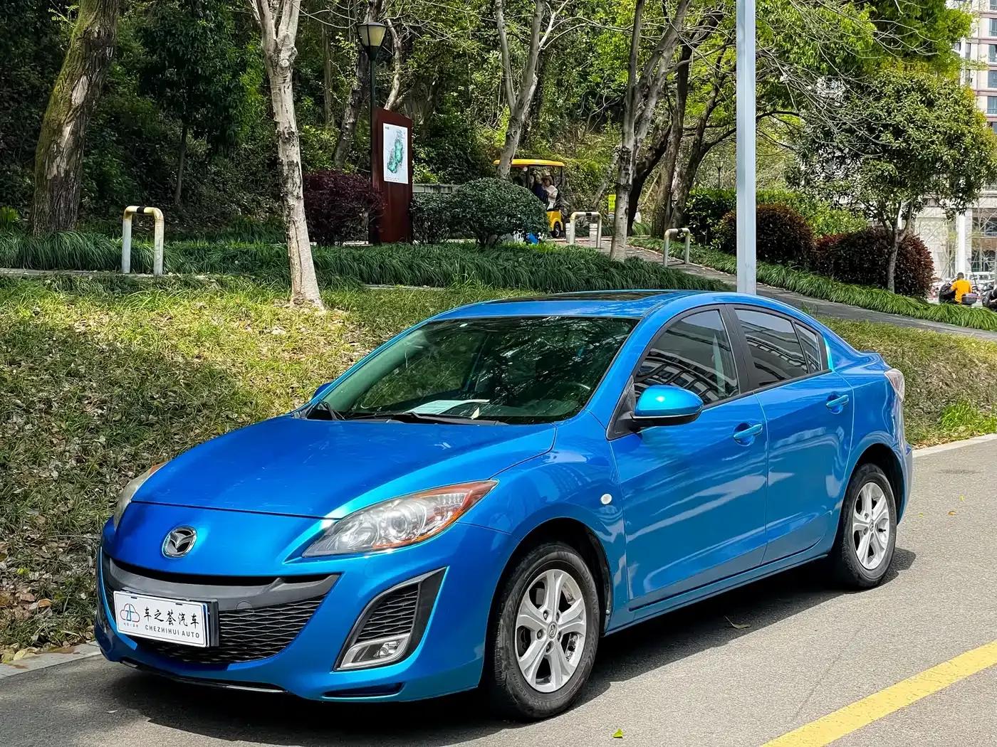 Mazda 3 Axela 2013 Sedan 1.6L Automatic Elite — миниатюра 2