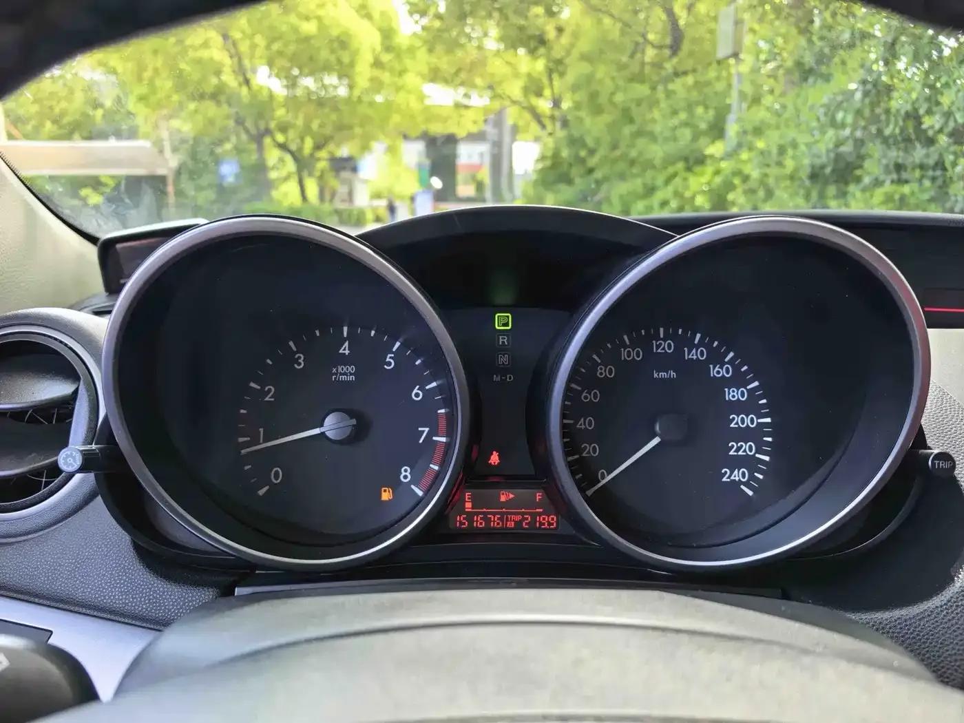 Mazda 3 Axela 2011 Sedan 1.6L Automatic Comfort — миниатюра 6
