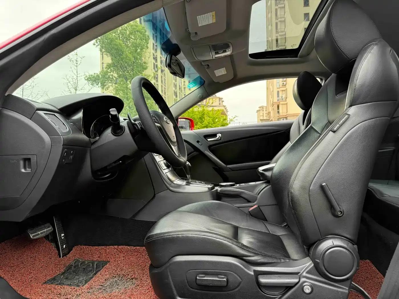 Genesis Coupe 2012 2.0T Automatic Luxury Edition — миниатюра 5