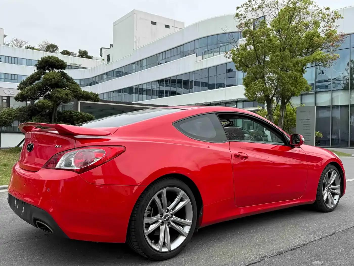 Genesis Coupe 2012 2.0T Automatic Luxury Edition — миниатюра 10